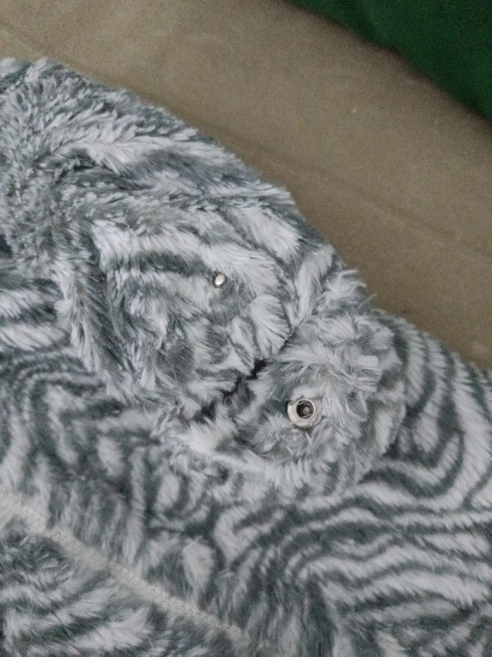 Kapüşonlu Gri Zebra Desenli Bebek Tulumu - Görsel 3