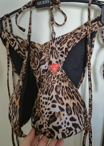 GUESS Leopar Desenli Bağlamalı Bikini Üstü - Görsel 3