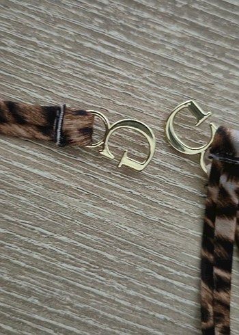 GUESS Leopar Desenli Bağlamalı Bikini Üstü - Görsel 6