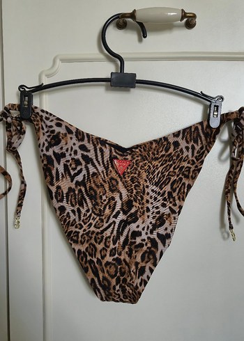 GUESS Leopar Desenli Bağlamalı Bikini Üstü - Görsel 4