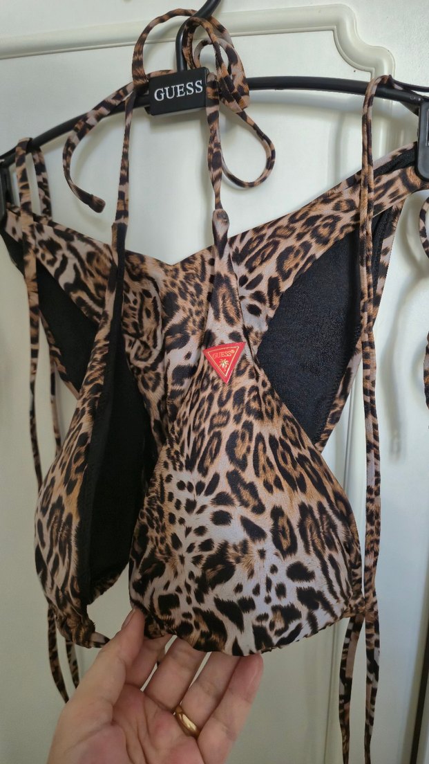GUESS Leopar Desenli Bağlamalı Bikini Üstü - Görsel 3
