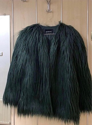 Stradivarius Peluş Kürk