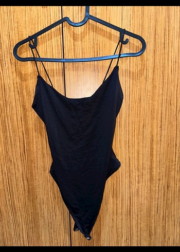 Bershka ip askılı büstiyer - Görsel 2