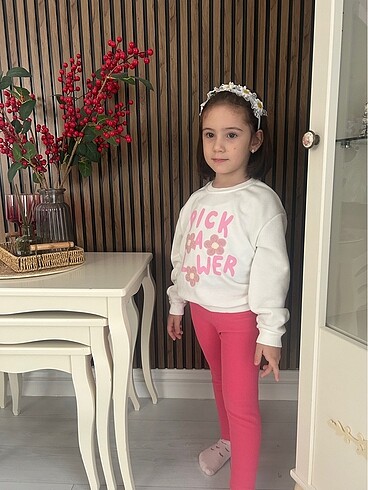 24-36 Ay Beden Çiçek nakışlı takım