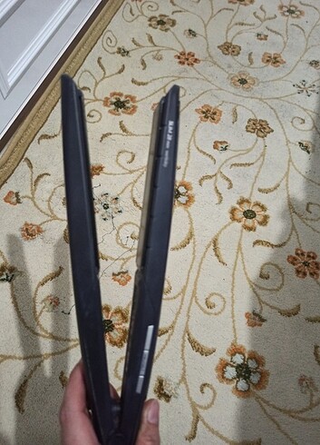 Babyliss Saç düzleştiricisi