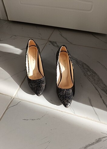 38 Beden Kalın topuk stiletto