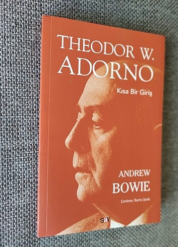 Andrew Bowie - Theodor W. Adorno