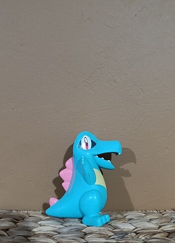 TOTODILE MCDONALD'S 2016