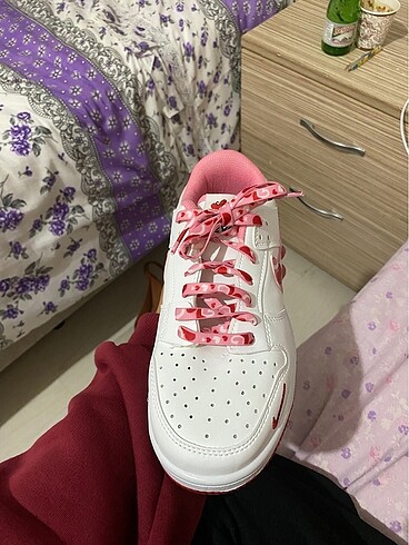 38 Beden beyaz Renk nike cherry