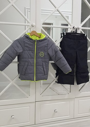 Erkek Çocuk Kayak mont ve pantolonu 4 yaş