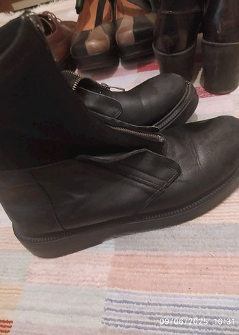Gaios Design Fermuarlı Siyah deri Biker Kadın Botları