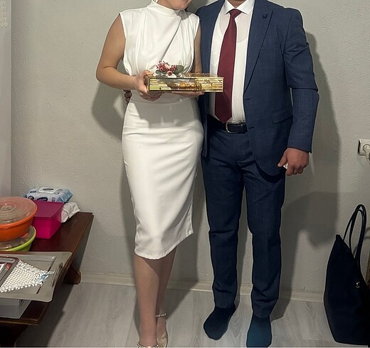 Beyaz elbise