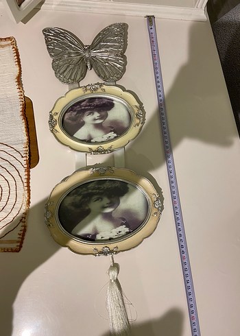 Beden Gri Kelebek Süslemeli İkili Çerçeve