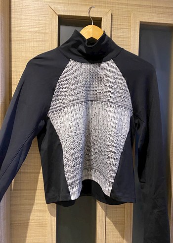 Under armour sporcu üstü