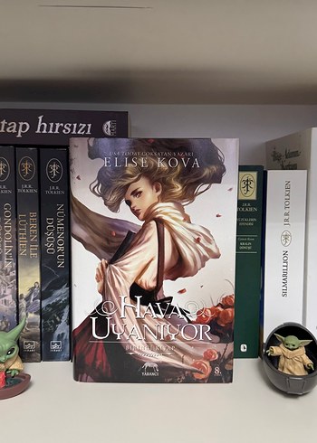 Havada Uyaniyor Elise Kova
