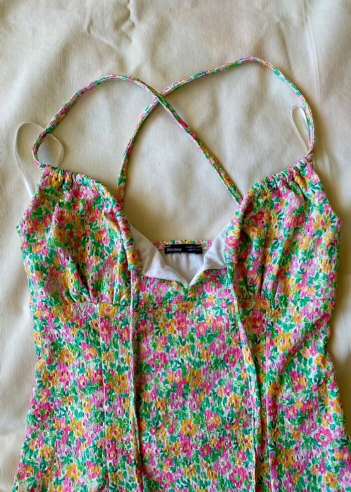 Bershka mini çiçekli elbise - Görsel 2