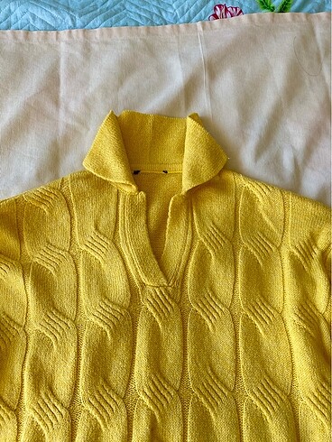 Sarı örme kazak - Görsel 2