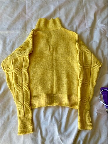 Sarı örme kazak - Görsel 3