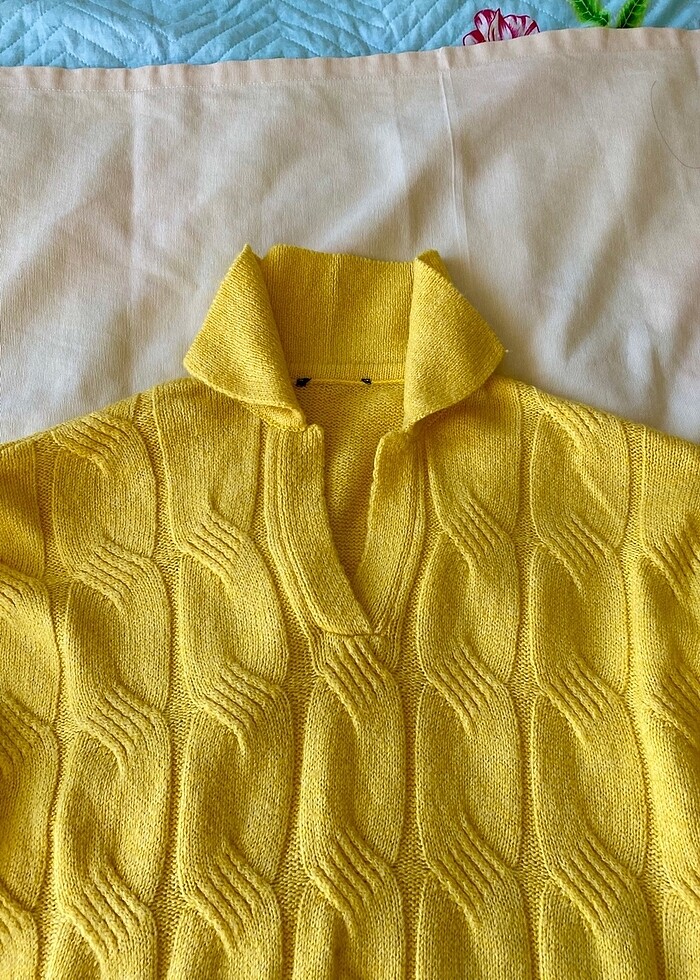 Sarı örme kazak - Görsel 2
