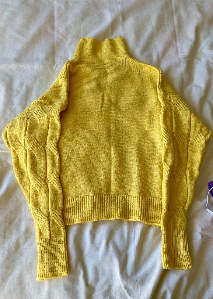 Sarı örme kazak - Görsel 3