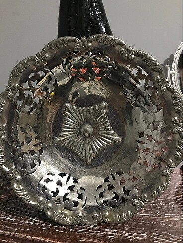 Vintage metal sunumluk