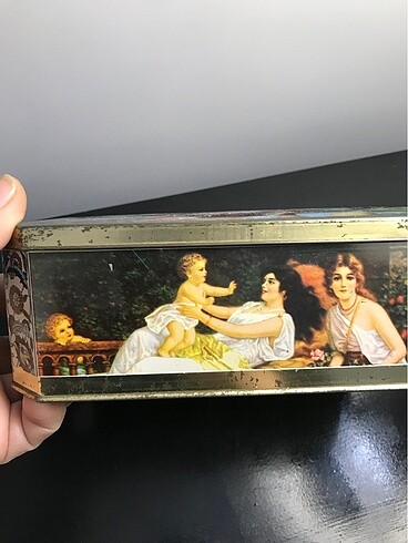Beden Vintage teneke dikiş kutusu