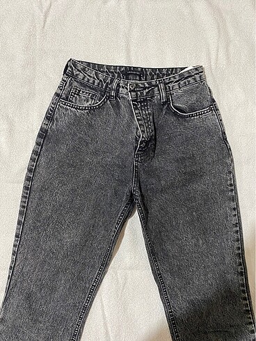 Gri Jean