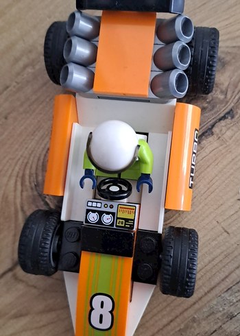 Lego City Yarış Arabası Seti - Görsel 2