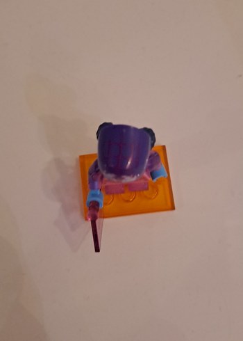 Mor Lego Figür - Görsel 2