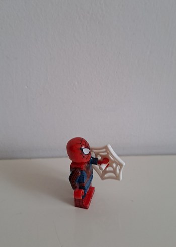 Beden Renk Kırmızı Örümcek Adam lego orjinal değil