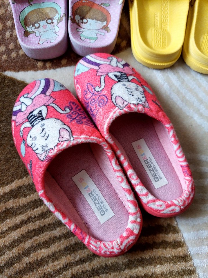 3 çift terlik - Görsel 2