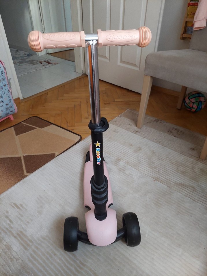 Pembe Çocuk Scooter'ı - Görsel 4