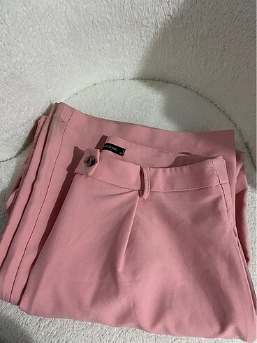 Pudra Pembe pantolon