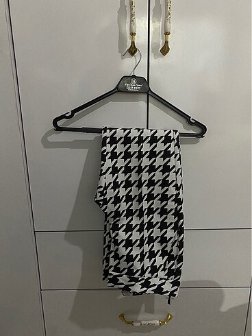 İpekyol pantolon ekose desen