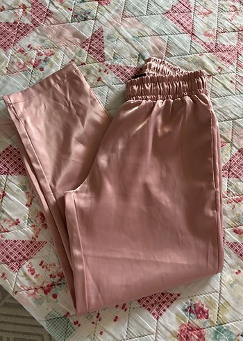 Pembe saten Pantolon