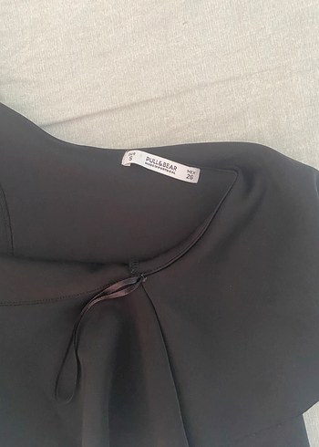 s Beden Kadın Siyah Fırfırlı Kayık Yaka Bluz