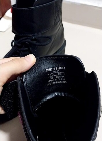 36 Beden siyah Renk Orijinal Bershka bot