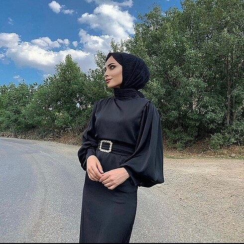 Siyah elbise