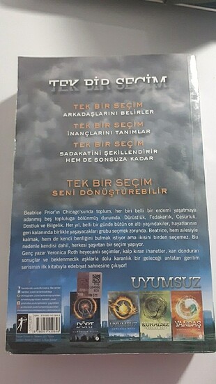  Uyumsuz 1. Kitap