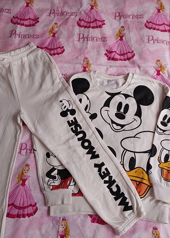 Lisanslı Beyaz Mickey Mouse Baskılı Kız Eşofman Takımı - Görsel 4