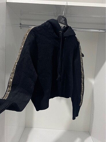 Crop sweat