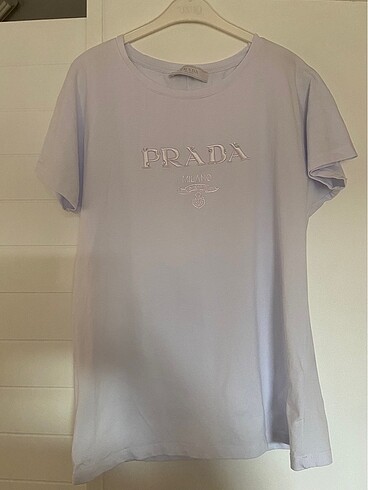 Prada tişört