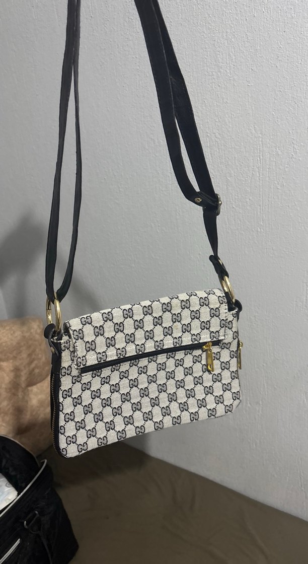 Beyaz Tokalı Yılan Desenli Parisian Çanta - Görsel 3