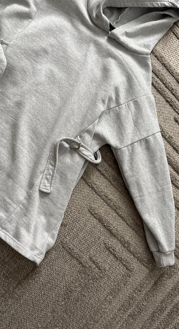 Gri Kapüşonlu Rahat Kesim Kadın Sweatshirt - Görsel 3