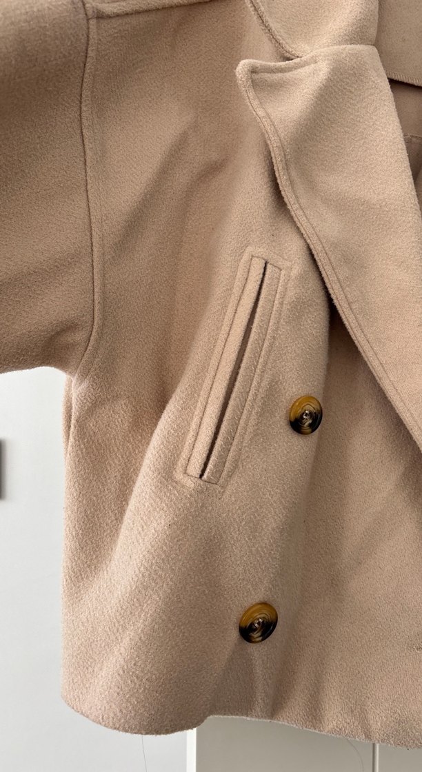 Düğmeli Bej Mini Süet Kadın Kaban - Görsel 2