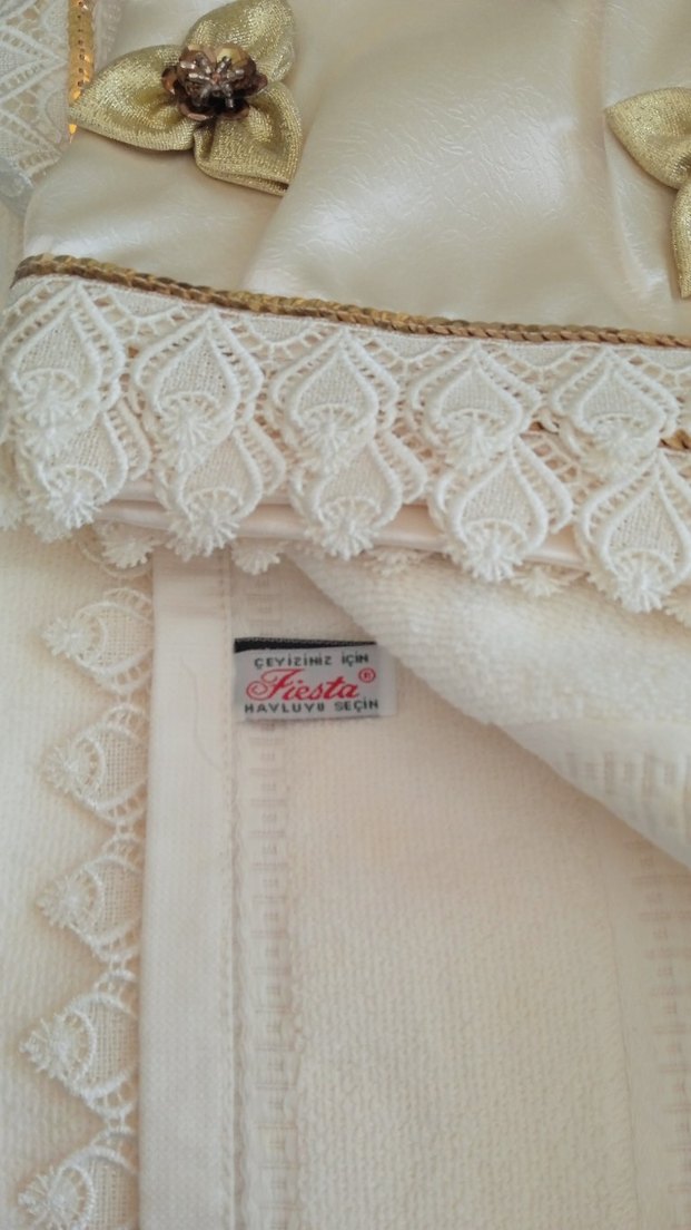 İşlemeli Beyaz Masa Örtüsü Takımı ve havlu - Görsel 5