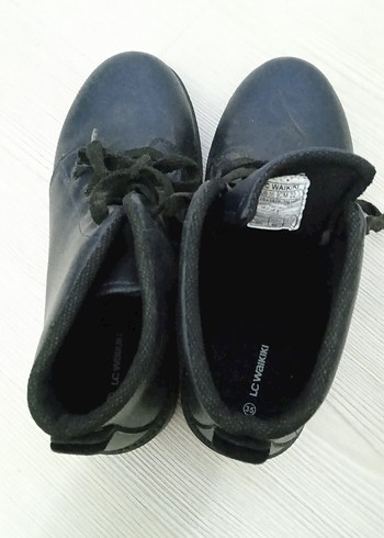 Siyah Lastik Bağcıklı Çocuk Botu - Görsel 7