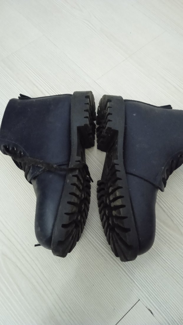 Siyah Lastik Bağcıklı Çocuk Botu - Görsel 3