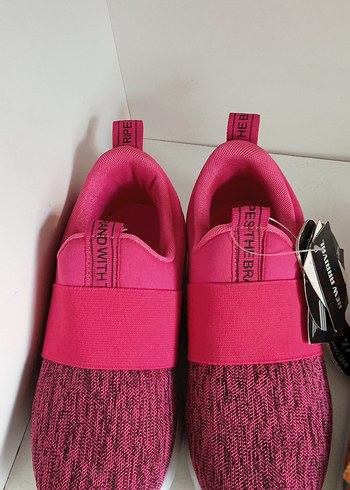 Kız Çocukları için Çiçek Desenli Elastik Spor Ayakkabı - Görsel 4