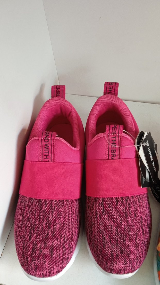 Kız Çocukları için Çiçek Desenli Elastik Spor Ayakkabı - Görsel 4